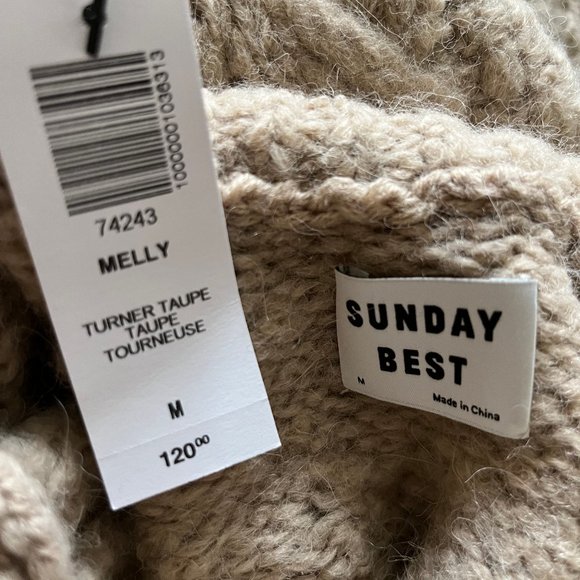 NWT Aritzia Sunday Best Melly sweater - Picture 4 of 4